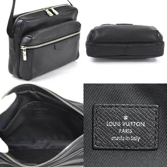 Louis Vuitton Outdoor PM Messenger Shoulder Taiga Bag Black Leather - Picture 1 of 3